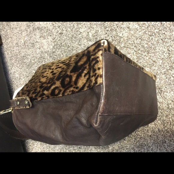 Garnet Hill calf skin & leather hobo bag. - Picture 6 of 8